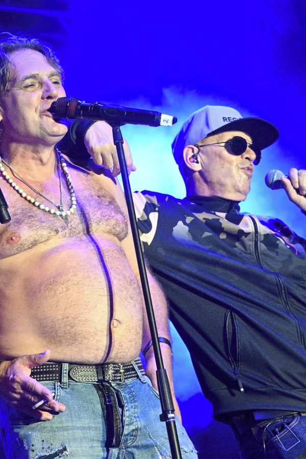 Polovina kapely se osypala, byl to podvod: Michael Viktořík z J.A.R se drsně pustil do Oty Klempíře. Ministr reagoval - fotka 1/1