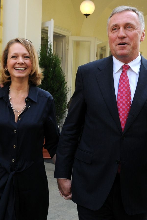 Nečas v tom není sám: Manželky opustili i Topolánek a Paroubek. Klaus držel formu - fotka 1/1