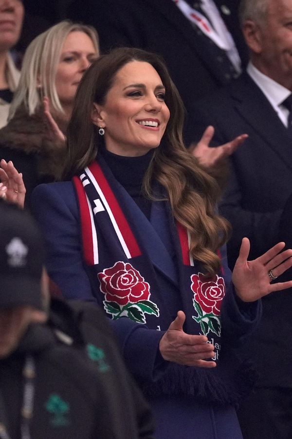 Zrozena k tomu, stát se královnou! Princezna Kate naprosto ohromila na ragbyovém zápase - fotka 1/1