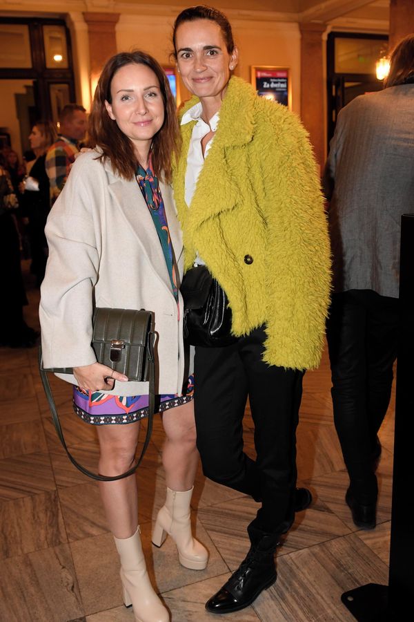 Bikiny, luxusní ohozy i rána bez nalíčení. Arichteva s Brzobohatou vyrazily na dovču. Takový kobry! hlásí fanoušci - fotka 1/1