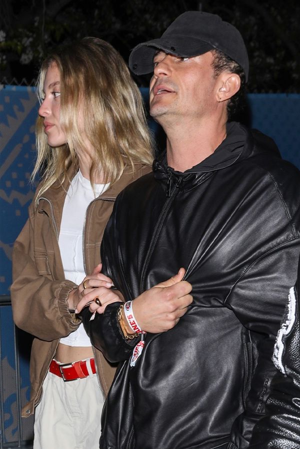 Snažili se schovat, ale marně. Orlando Bloom si vedl o 21 let mladší plavkovou modelku s božským tělem!  - fotka 1/1