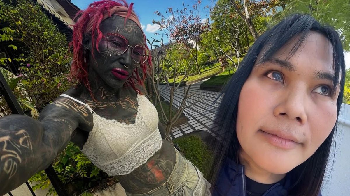 Uřízla si kus uší, prstu i bradavky. Teď kontroverzní umělkyně vytetovala ženě slepé oko a výsledkem všechny nadchla