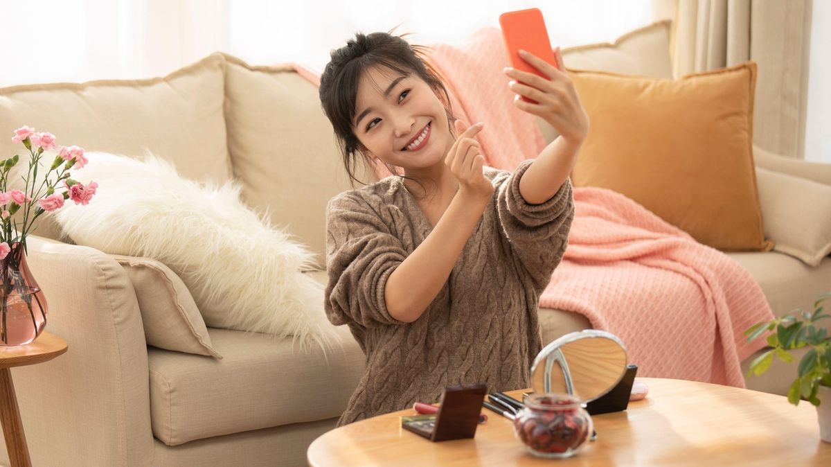 Čínskou influencerku během živého vysílání zradil filtr: Osudová chyba ji měla stát 140 tisíc sledujících!