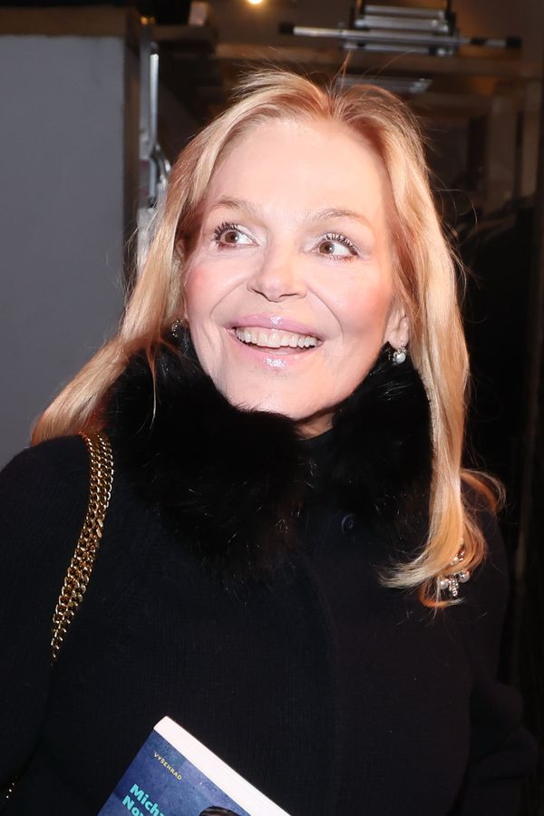 Roztomilost sama: Havlová si na návštěvě u Lounové pochovala miminko, její fenka Jackie to nesla hodně těžce - fotka 1/1