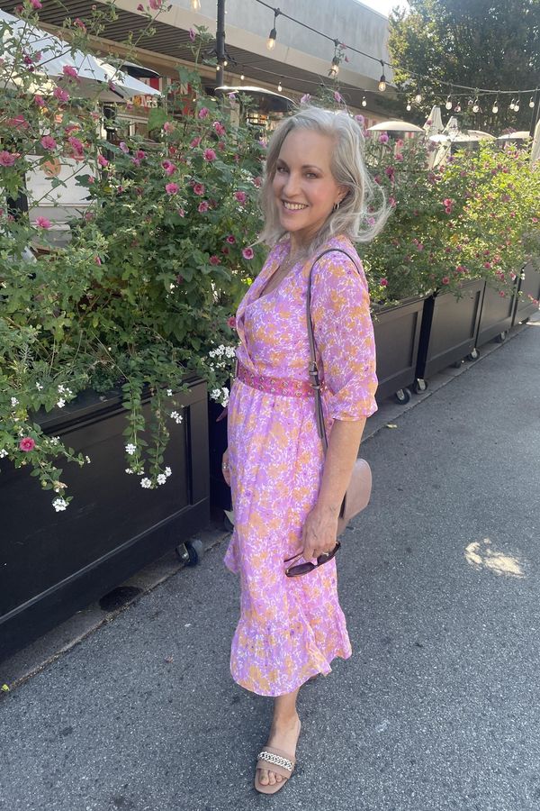 Žena, které nevěří, že je v seniorním věku, sdílela své dietní a fitness tipy. Místo, aby stárla, mládne, tvrdí lidé  - fotka 1/1