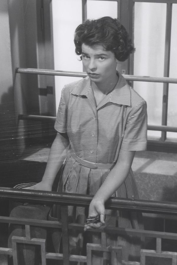 První roli vzala na tajňačku, aby rodiče nevěděli. Poznáte hvězdu, co hrála hlavní postavu už v patnácti? - fotka 1/1