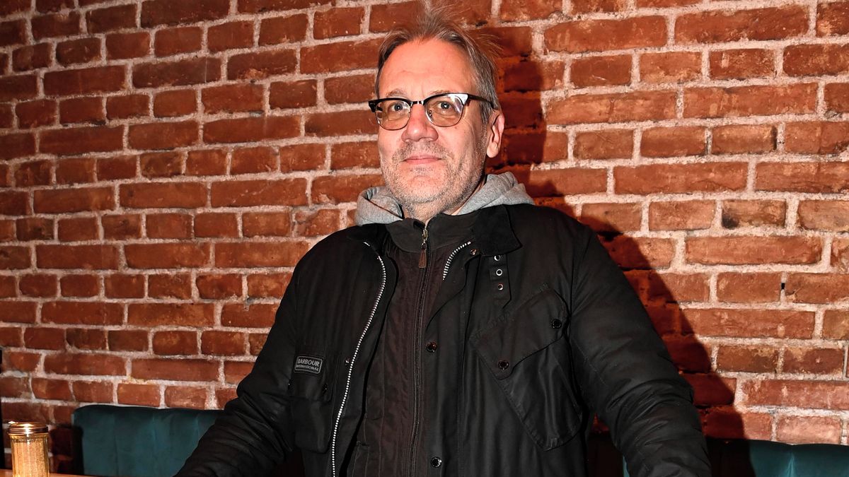 S manželkou demonstroval i David Matásek: Oblékl motorkářskou bundu s cool nášivkou, stejně jako známý herec