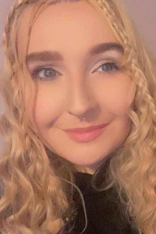 Automaty ji stáhly na dno: Matka dvou dětí jela rodit s milionovým dluhem a exekutory za zády - fotka 1/1