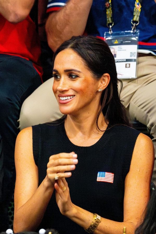 Co prodává, čokoládu, nebo Harryho? Meghan natočila domácí video s manželem a znovu se stali terčem vtípků - fotka 1/1