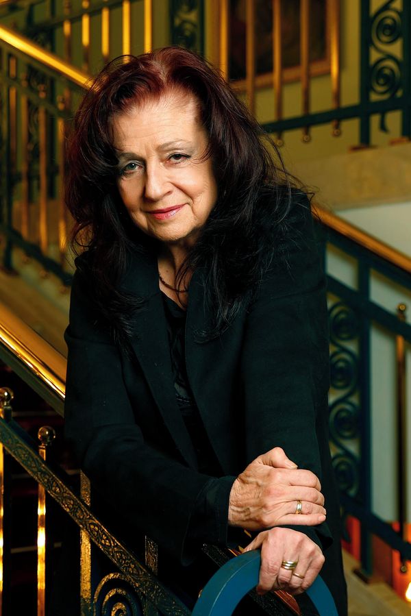 Slovenská poslankyně sdílela podivné video ze Sněmovny: Deana Jakubisková si dala panáka na kuráž? ptali se - fotka 1/1