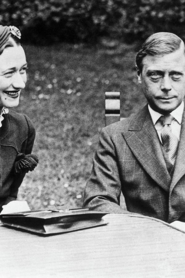 Trůn za postel: Královská vlastizrada ve stínu hákového kříže - fotka 1/1