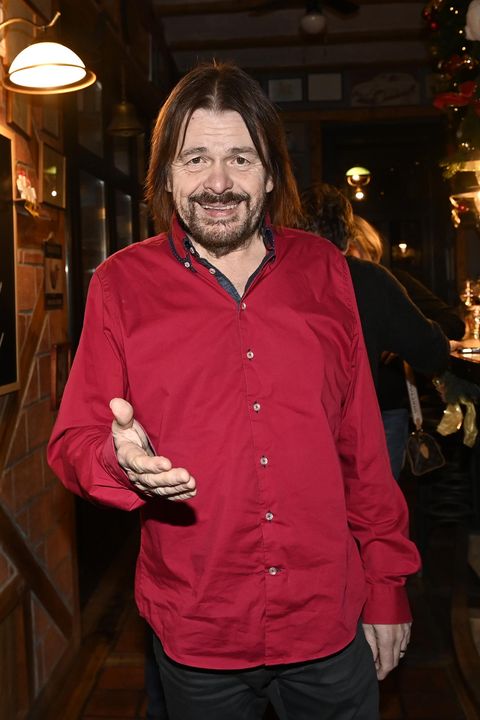 Nejen že shodil 20 kilo: Český zpěvák nechce stárnout. Svěřil se do péče manželky a nechává si od ní barvit vlasy