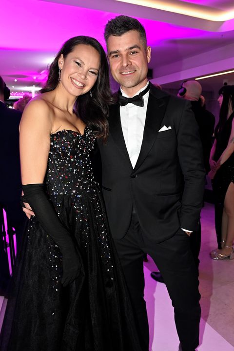 Z moderátorky Leové se stala servírka a profesi změnil i její muž: Bývalý oděvní manažer pracuje jako zedník