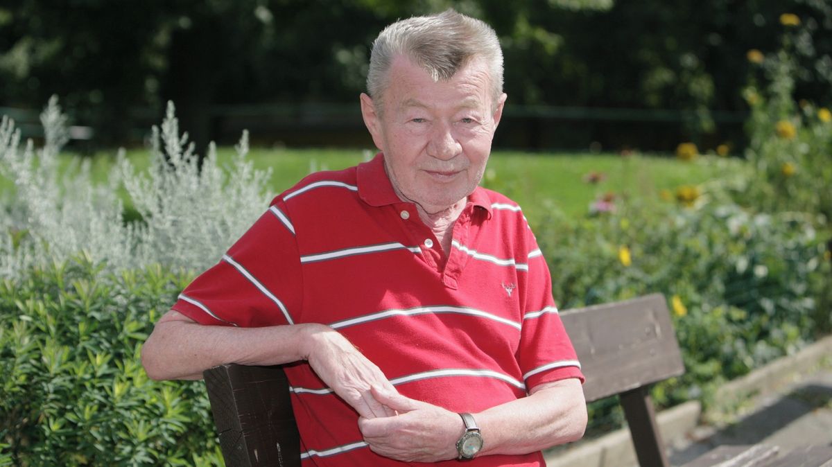 Mažňák ze Záhady hlavolamu zanedbal léčbu a skončil v domově seniorů. Svatby vnučky už se nedočkal