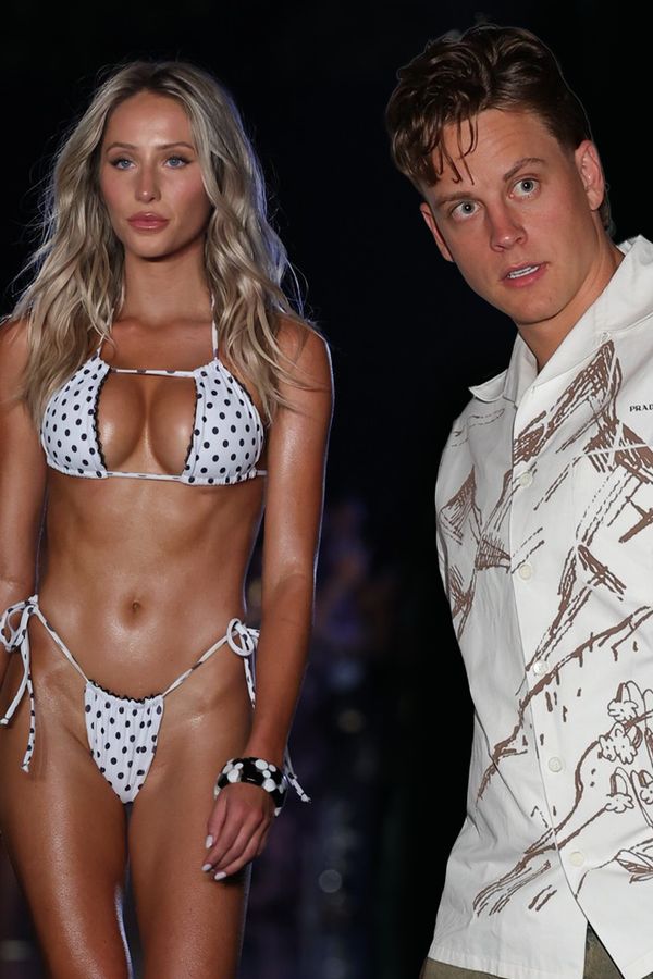 Údajná holka Toma Bradyho odcházela z party po Oscarech s jeho kolegou! Tom si teď do něj drsně rýpnul - fotka 1/1