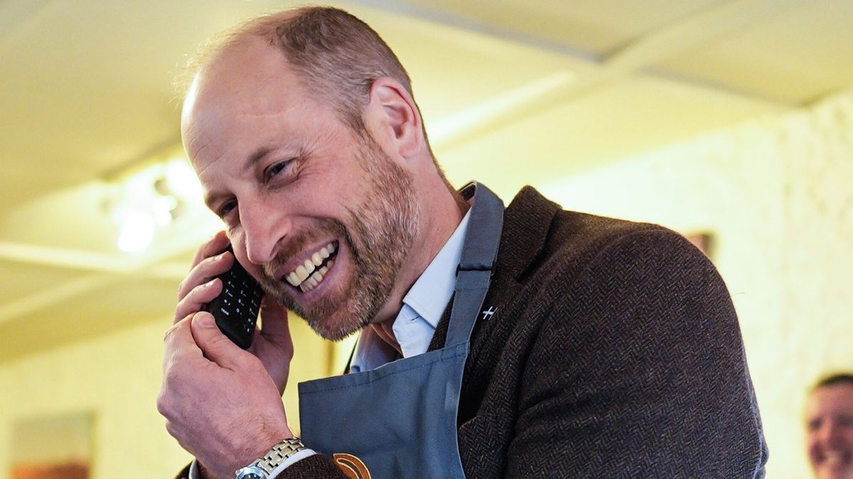 Je tak úchvatný! Princ William opět dokázal, že má smysl pro humor. Ženy jdou z jeho kousku do kolen