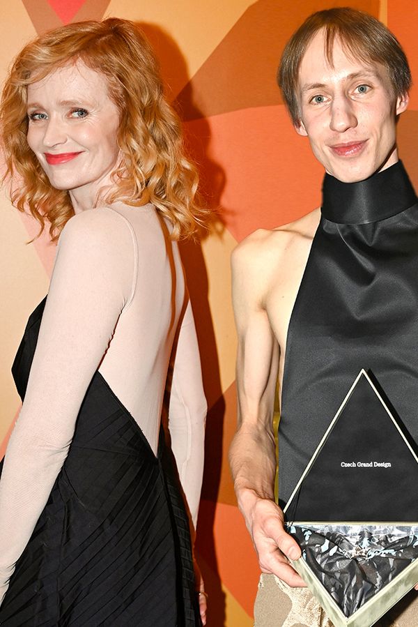 Červený koberec plný extravagance! Módní ikony Geislerová s Plodkovou i nahá záda a nalakované nehty slavných mužů - fotka 1/1