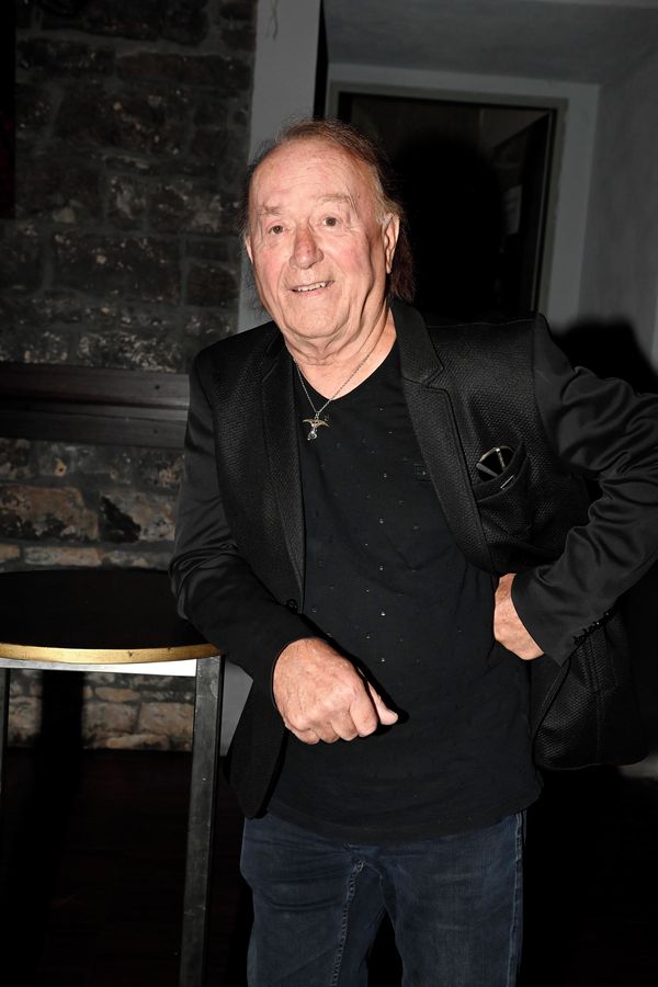 Petr Janda a jeho manželka si užívají na Floridě. Není nad pořádný relax ve vířivce!  - fotka 1/1