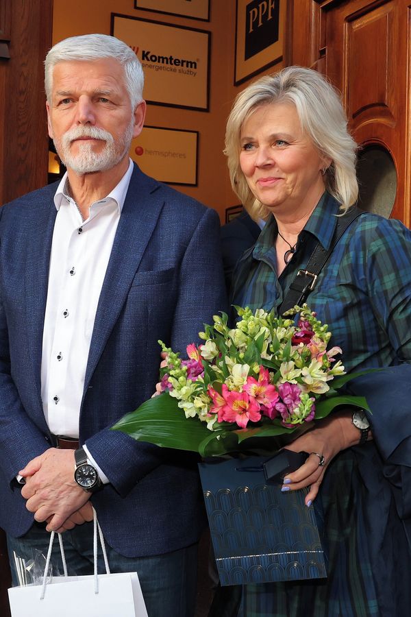 Eva Pavlová si nemohla pomoct a znovu vynesla oblíbené šaty: Její muž je musí milovat - fotka 1/1