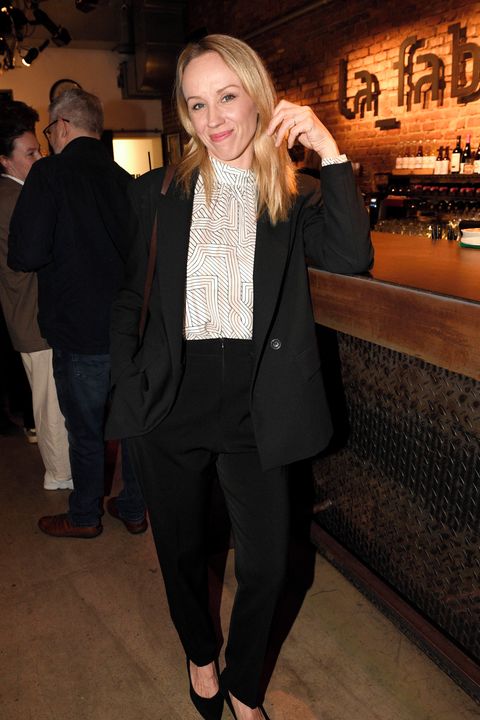 Oblíbená Petra Hřebíčková si nechala narůst delší vlasy: Na seriálové premiéře ji po dlouhé době podpořil manžel