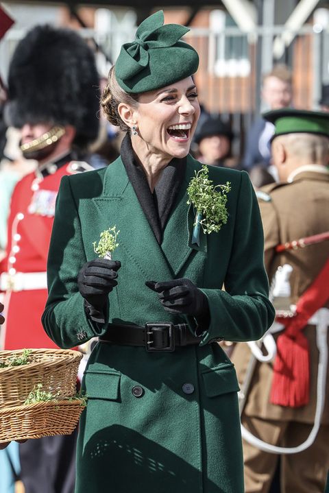 Snad ještě nikdy ji neviděli takhle vysmátou. Princezna Kate překvapila svým chováním na oslavách svatého Patrika! 