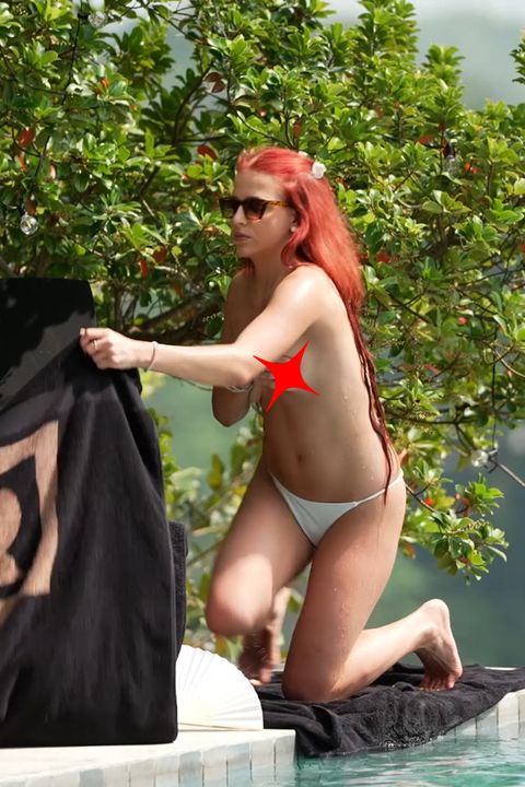 Erotické dusno v Růži pro nevěstu! Sandra sundala plavky a do bazénu skočila nahoře bez