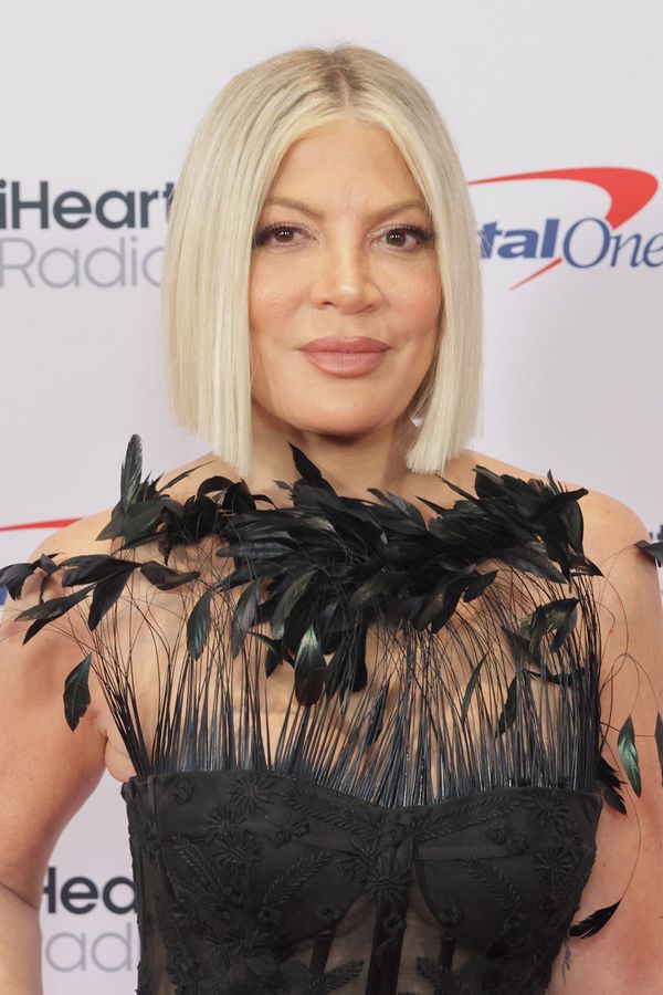 Sešili ji, vycpali, oškubali. Donna z Beverly Hills se hroutí ze spekulací o svých plastikách. Raději řekla pravdu!  - fotka 1/1