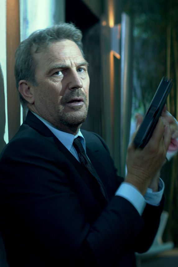 Kevin Costner jako umírající agent: Film 3 dny na zabití spojil opatrnou akci, rodinu i humor - fotka 1/1