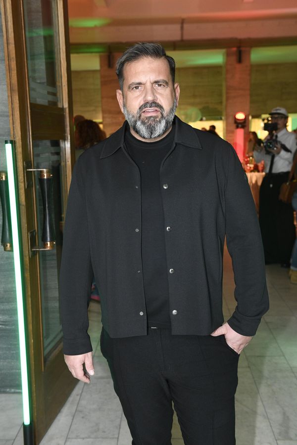 Vyznala lásku jeho kuchyni a on se zamiloval: Radka Kašpárka po rozvodu uhranula tato sexy brunetka! - fotka 1/1