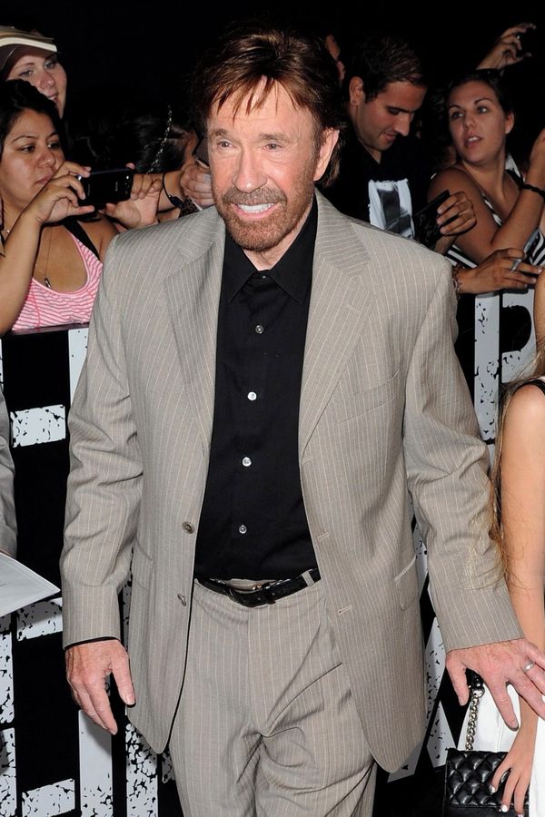 Nestárnu, jsem vděčný za dobré zdraví, řekl před deseti dny. Podívejte se na poslední video Chucka Norrise (†86) - fotka 1/1