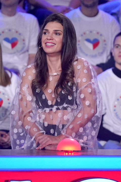 Denisa Pfauserová zaskočila v průsvitném modelu Boučka i Prachaře, byla vidět i podprda: Sundej to, škemral Libor