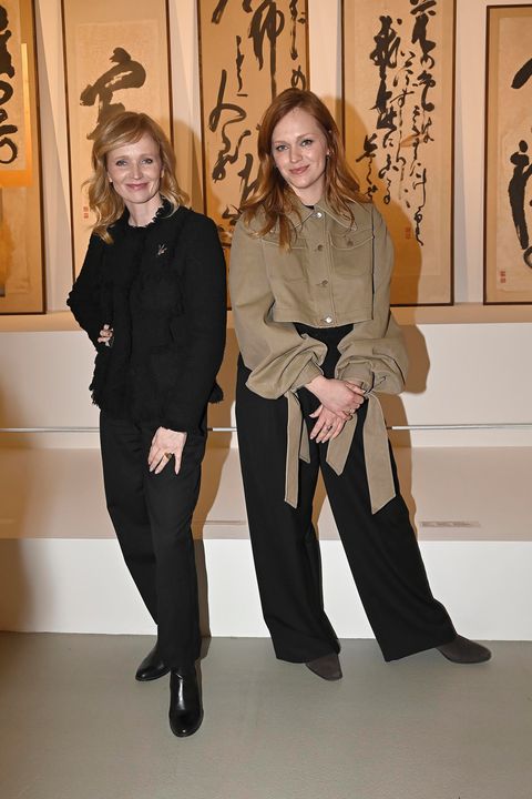 Před 16 lety jejich táta podlehl cirhóze jater: Aňa a Ester Geislerovy na památku známého japanologa uspořádaly výstavu