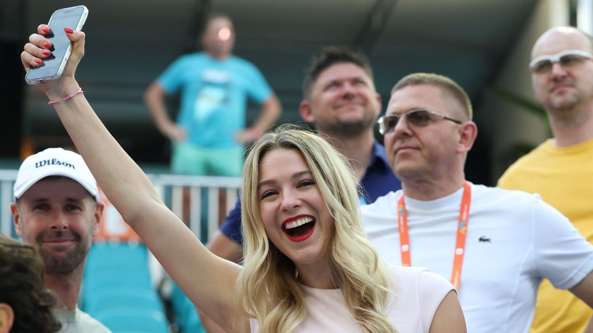 Dcera Neumannové skotačila po boku Lehečky jako malá holka: Zaujala i zahraniční média. Pak to ale „pokazil“ Jágr