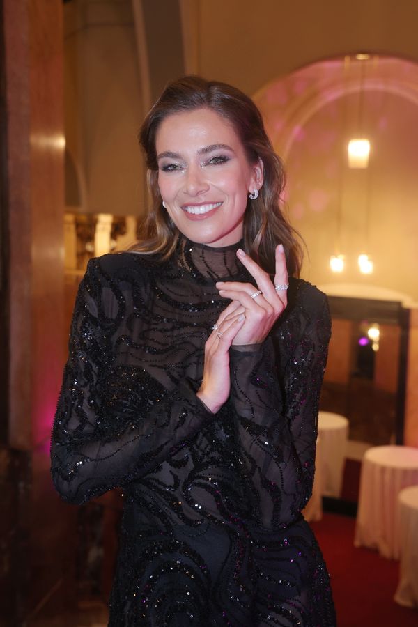 Z brunetky je blondýna na mikádo! Andrea Bezděková šokuje neuvěřitelnou proměnou - fotka 1/1