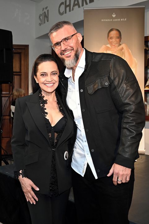 Namakaného manžela Lucie Bílé čeká velká výzva. Po dokonale utajené svatbě se mají fanoušci na co těšit