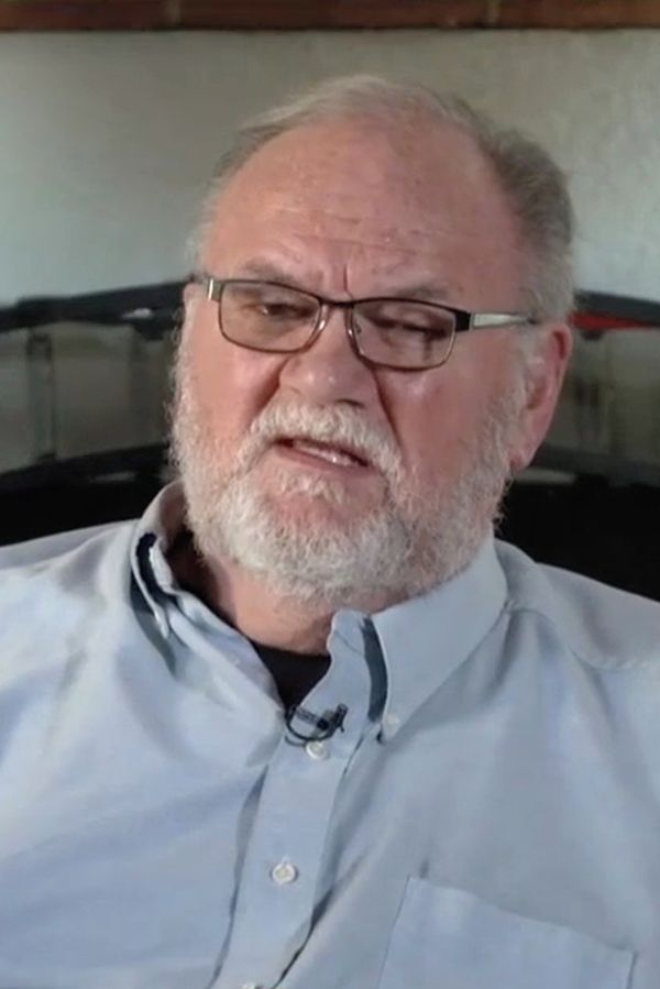 Thomas Markle (81) našel novou lásku! Otec Meghan se zamiloval do o 35 let mladší filipínské sestřičky - fotka 1/1