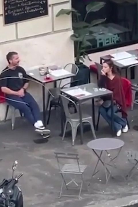 Šokující záběry na Shiu LaBeoufa: Hollywoodský herec dělal ostudu v Římě. V kavárně sprostě pořvával na ženu
