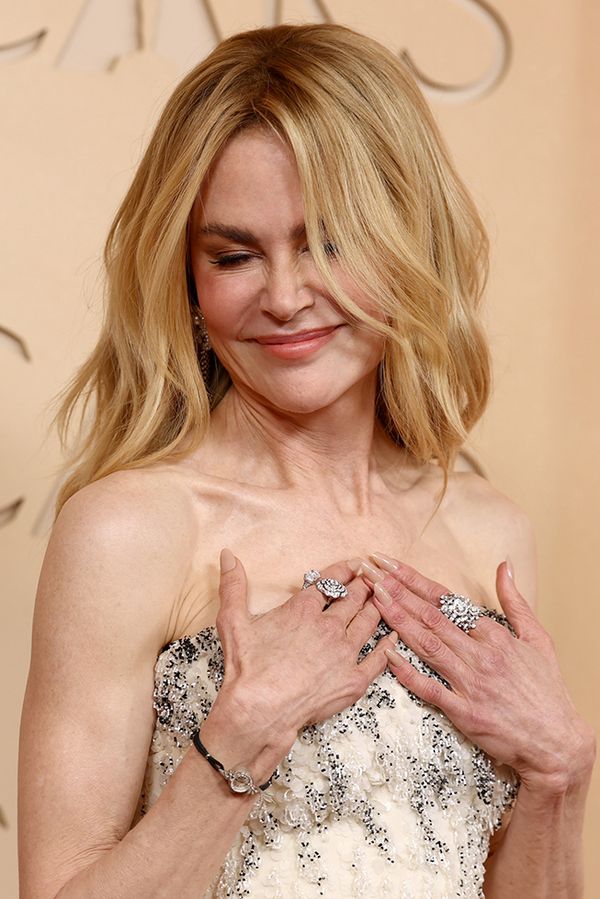Hlava čím dál větší a tělo menší: Nicole Kidman udivila svou vizáží na Oscarech - fotka 1/1