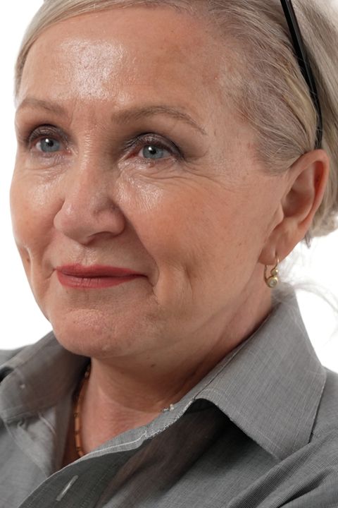 Lepící podlaha a vajgly na stropě: Bára Basiková popsala realitu svého domova, když se vrátí z koncertu