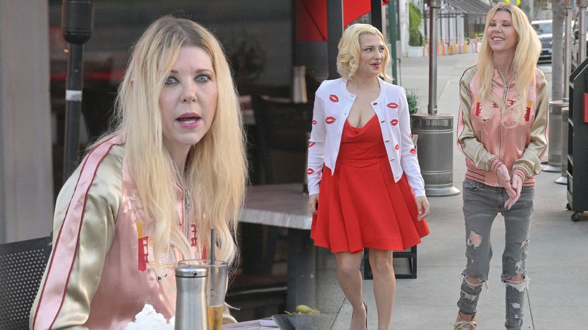 Taru Reid vyfotili poprvé od skandálu z lobby, kdy se bezvládně kácela po ‚jedné sklence vína‘