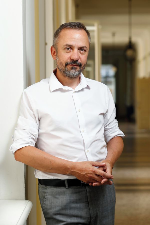 Litr nafty za 50 korun? Za to může Babiš, vypálil exministr Ženíšek. TOP 09 pohřbíte, dozvěděl se - fotka 1/1