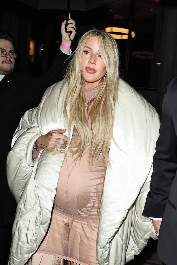 Ellie Goulding se stala dvojnásobnou maminkou: K pětiletému synovi nyní přibyla dcera. Tatínky mají různé - fotka 1/1