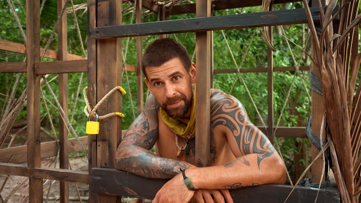 Survivor pod palbou: Klec pro muže a zvýhodněné ženy? Diváci mluví o tlačené vítězce a osočují produkci