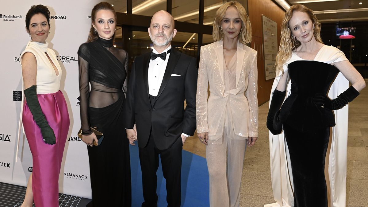 Příchody na Českého lva: Elegantní Geislerová, extravagantní Ryška i zářivá Plodková. A Čermák se sexy partnerkou