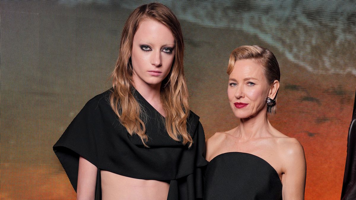 Naomi Watts vyvedla svou transgender dceru. Vypadá jako oživlá mrtvola, chce to úsměv, hlásí fanoušci