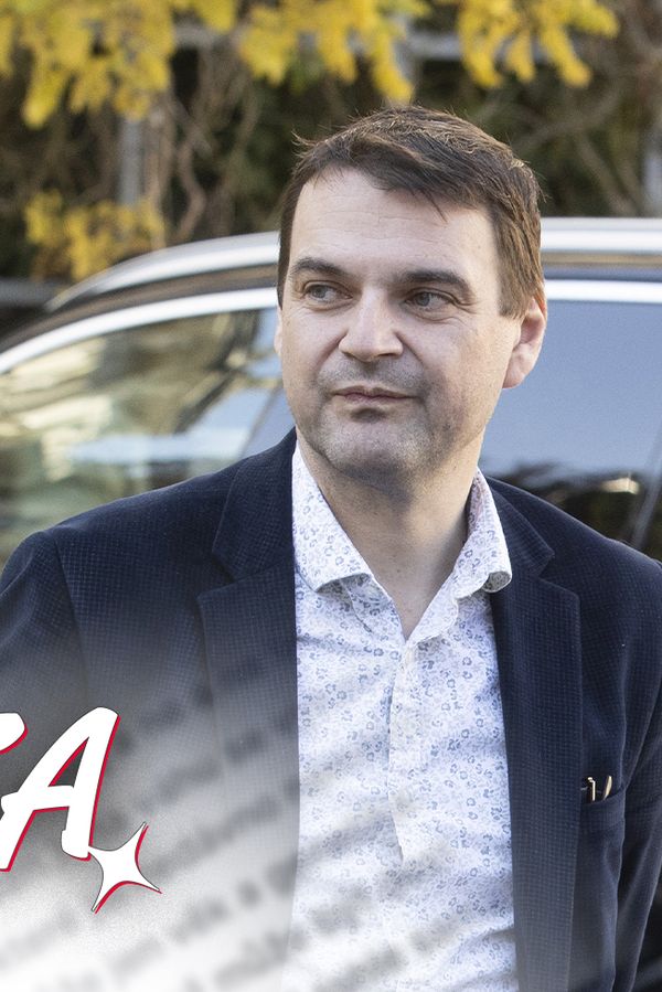 Glosa: Tohle hošánek nečekal! Macinka se bude muset veřejně omluvit, ale vůbec se mu do toho nechce - fotka 1/1