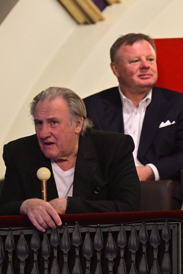 Šok pro Jiřinu Bohdalovou na oslavě 95. narozenin: Popřát jí dorazil i Gérard Depardieu - fotka 1/1