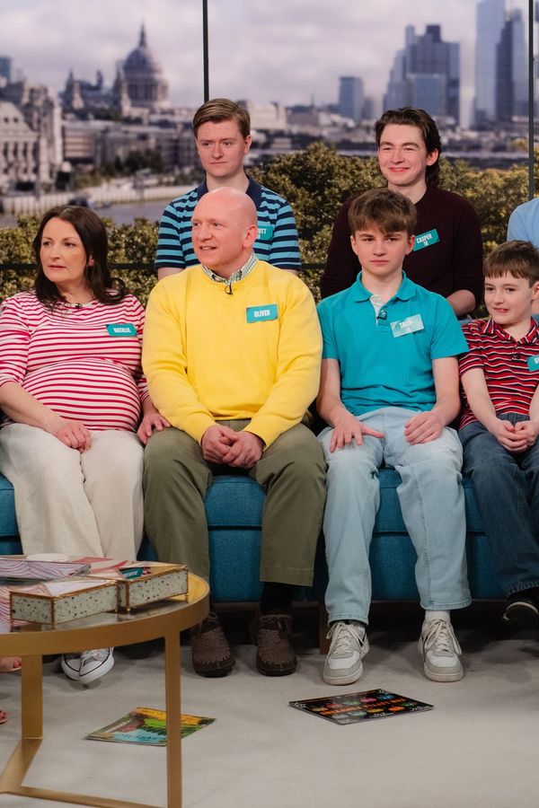 Zázračná rodina z Británie: Je mi 46 let a čekám s manželem 14. dítě, přestože mu vzali varlata a prodělal vasektomii - fotka 1/1