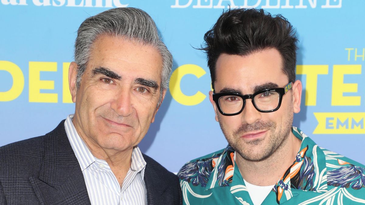 Pamatujete Jimova tátu z Prciček? Jeho skutečný syn je jeho kopií. I při úsměvu mají jeden koutek nahoru a druhý dolů!