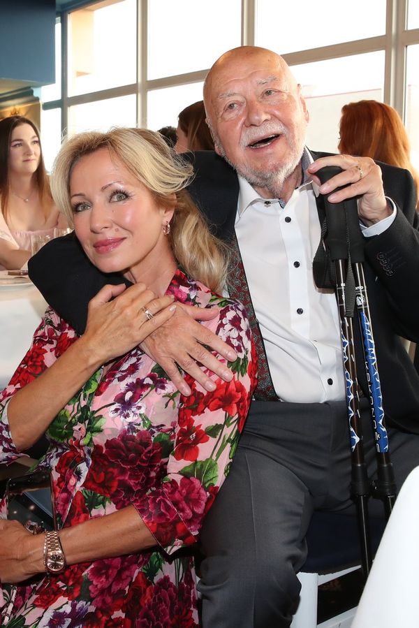 Prasklý vřed, kolapsy i operace srdce. Legendární Václav Hybš (†90) měl víc životů než kočka - fotka 1/1